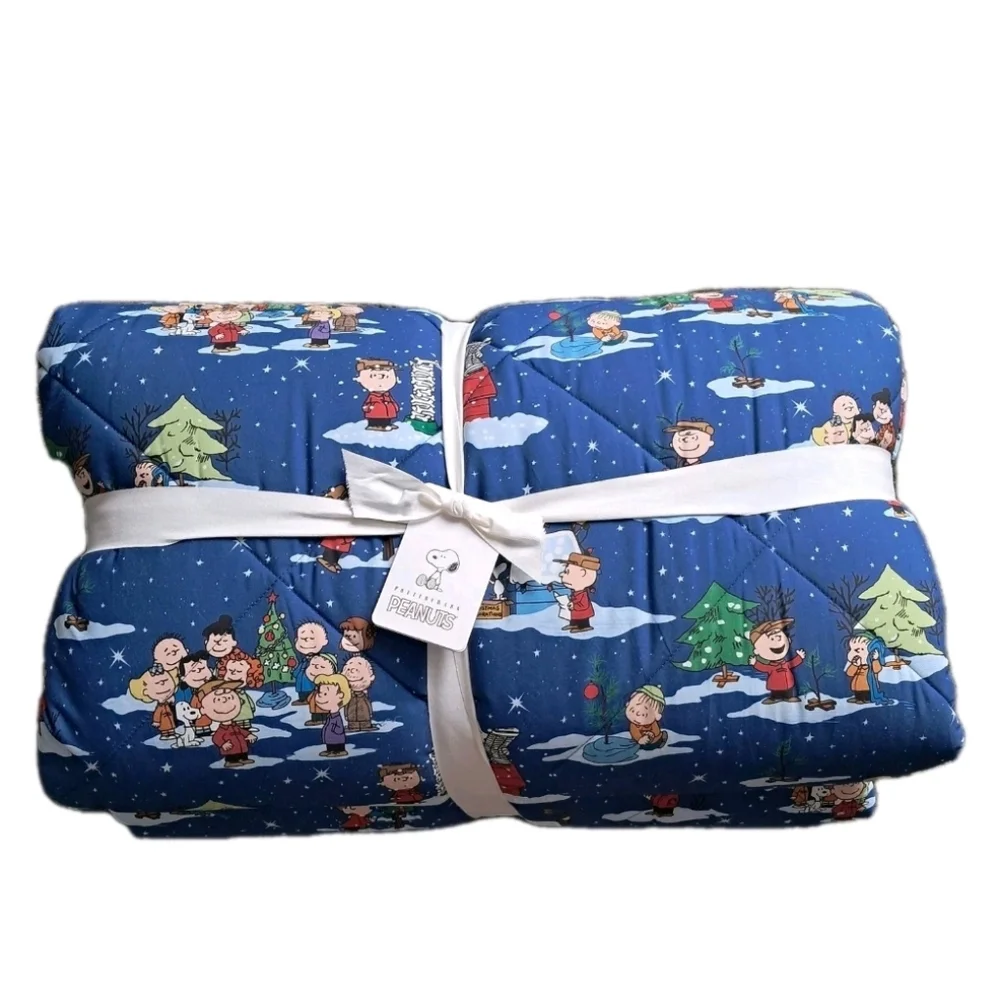 Pottery Barn Charlie Brown Christmas Comforter King Cal King NEW Peanuts Holiday
